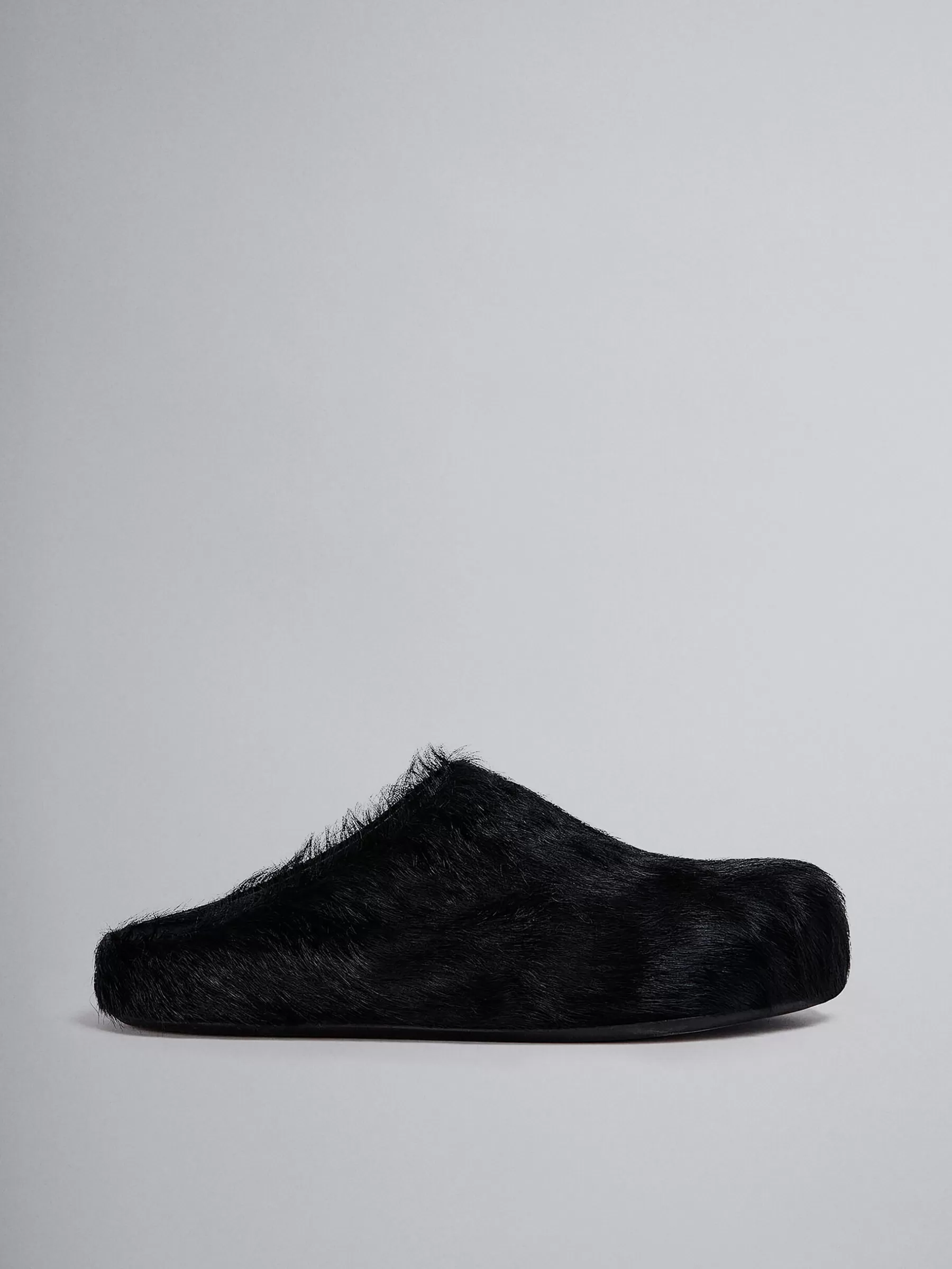 Marni Long Haircalfskin Fussbett Sabot BLACK Best Sale