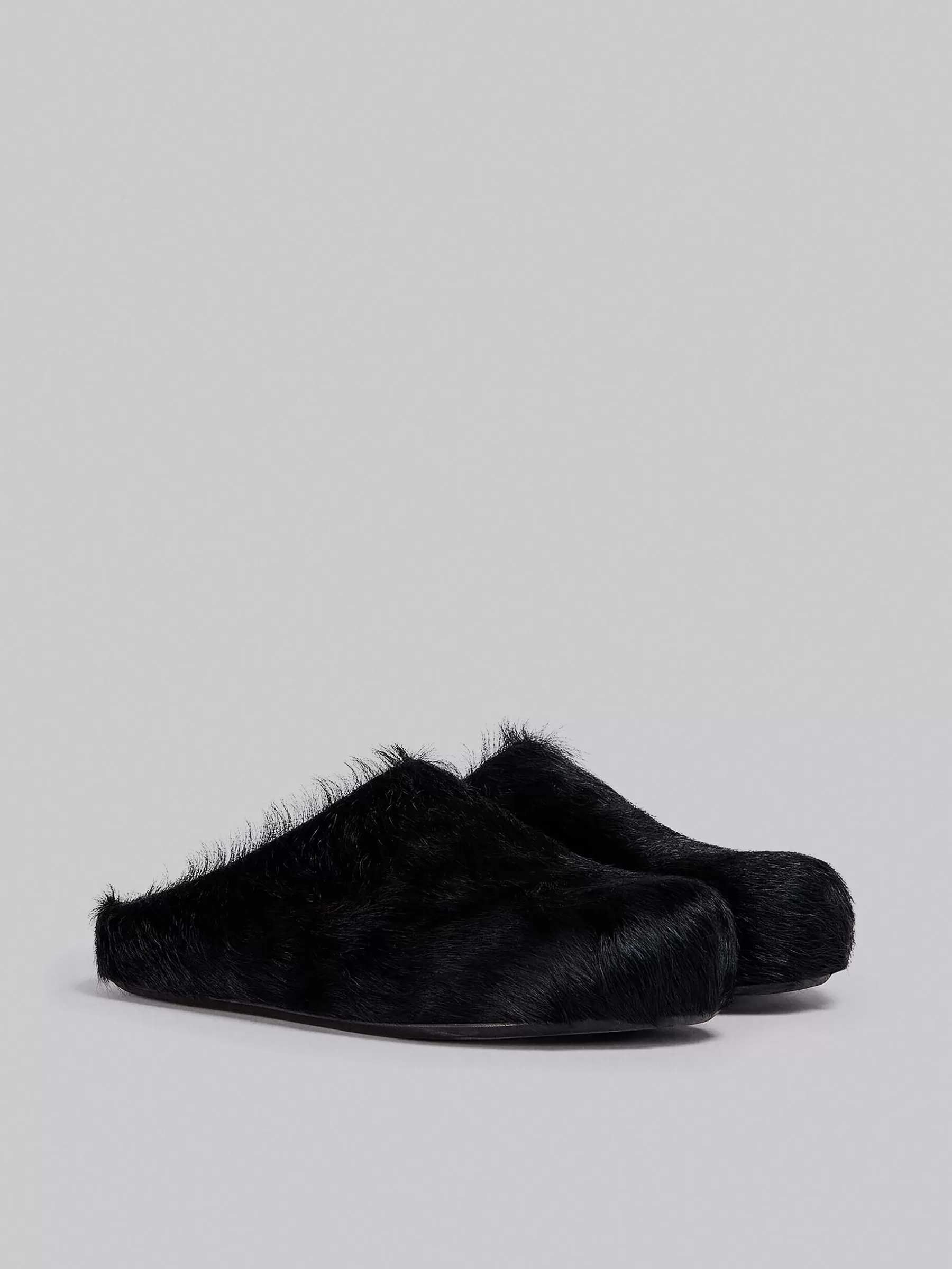 Marni Long Haircalfskin Fussbett Sabot BLACK Best Sale