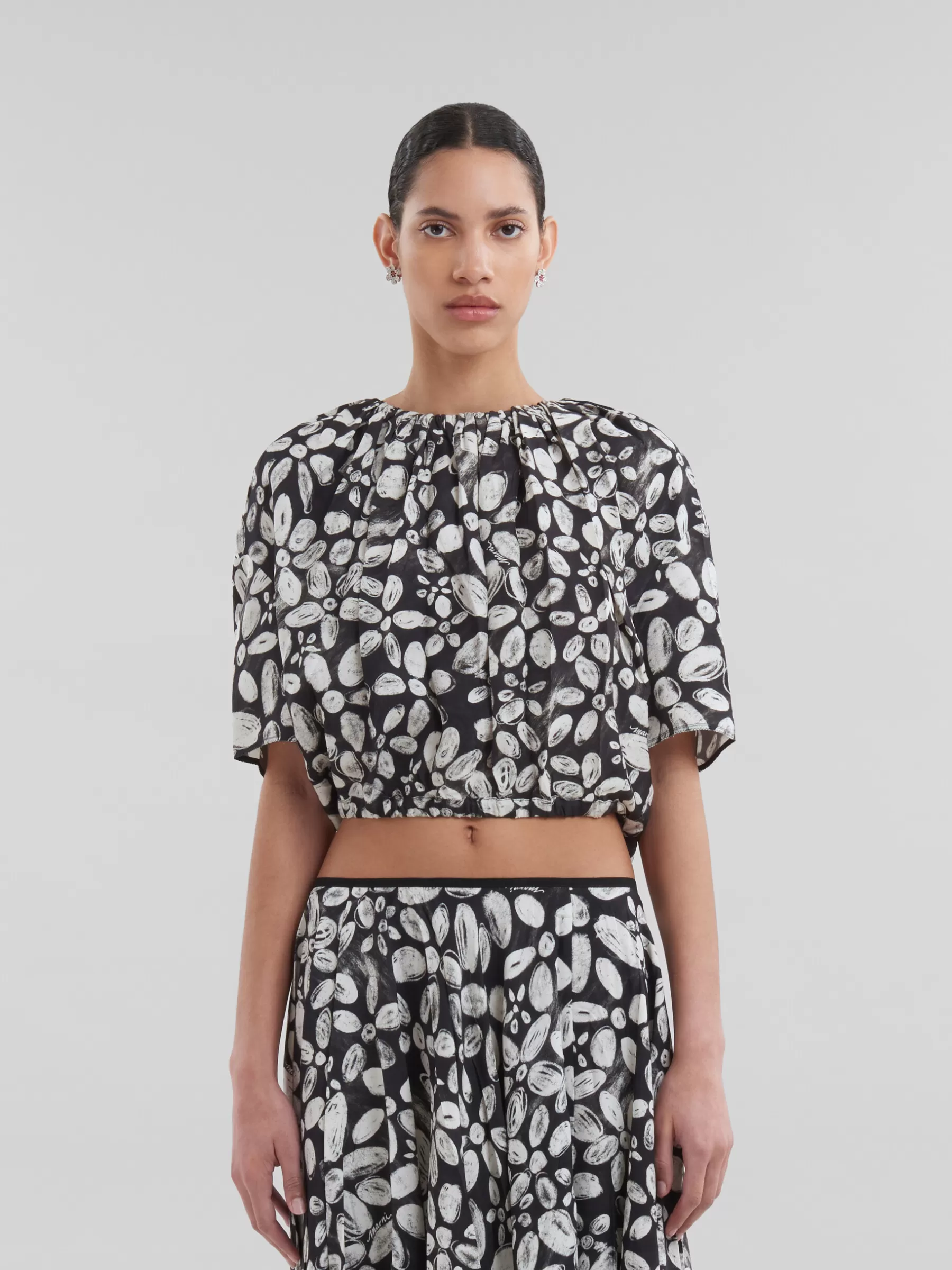 Marni Satin-back Crêpe Top With Blooming Print BLACK Best Sale